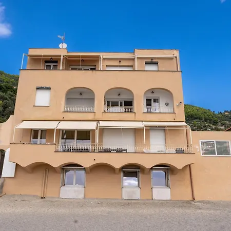 Liliana - Stella Marina - Trilocale Elegante Con Balcone Vista Mare - Accesso Diretto Apartamento Varigotti