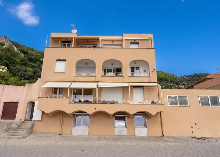 Liliana - Stella Marina - Trilocale Elegante Con Balcone Vista Mare - Accesso Diretto Apartamento Varigotti