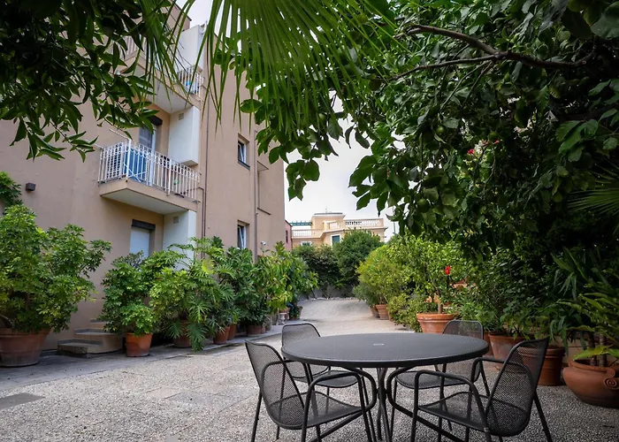 Liliana - Stella Marina - Trilocale Elegante Con Balcone Vista Mare - Accesso Diretto Apartamento Varigotti
